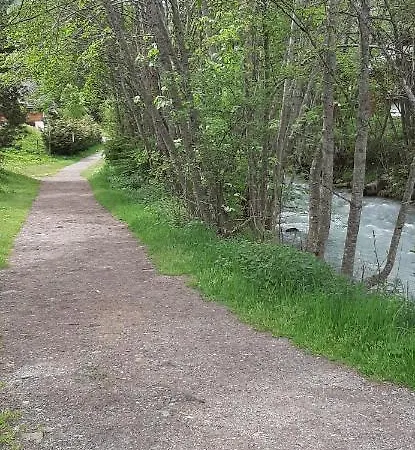 Un Havre De Paix Aux Pieds Des Chemins De Montagne Apartment